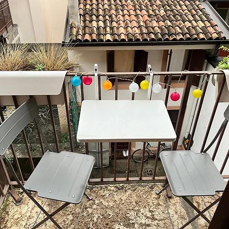 شقة San Bernardino Monolocale Con Balcone فيرونا