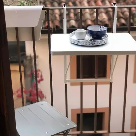 アパート San Bernardino Monolocale Con Balcone ヴェローナ