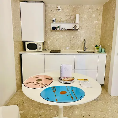 San Bernardino Monolocale Con Balcone Lägenhet *