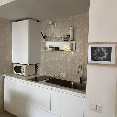 San Bernardino Monolocale Con Balcone Lägenhet *