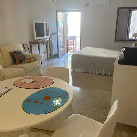 Apartman San Bernardino Monolocale Con Balcone Verona