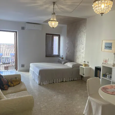 San Bernardino Monolocale Con Balcone Apartman Verona